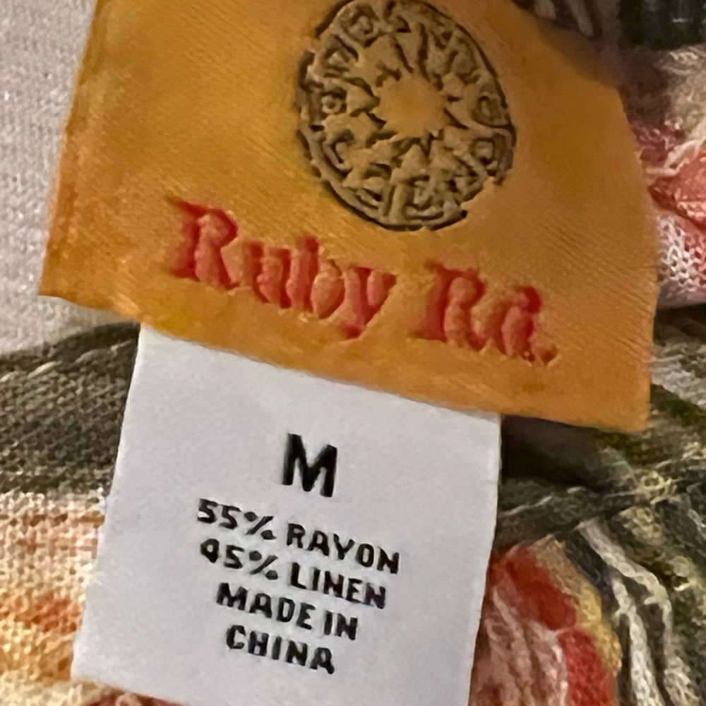 Like New Ruby Rd. Striped Ladies Top M - Picture 4 of 4